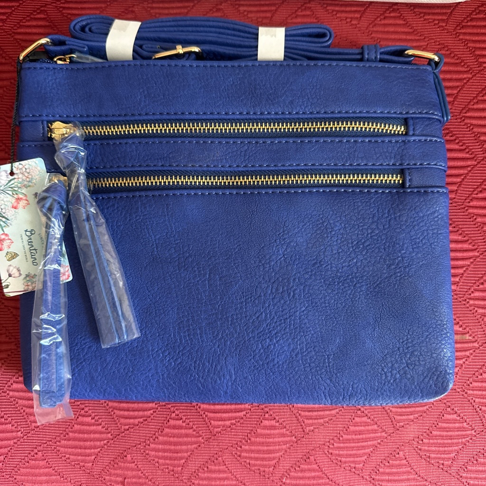 Brentano Navy Crossbody Bag with Adjustable Strap & Interior Pockets - Picture 7 of 8